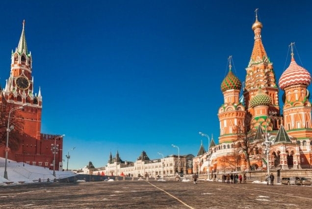 Explore Aurora Hunting in Russia