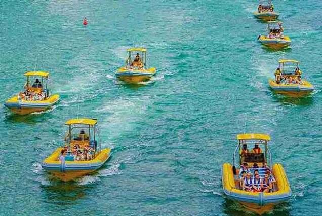 The Yellow Boats - DUBAI