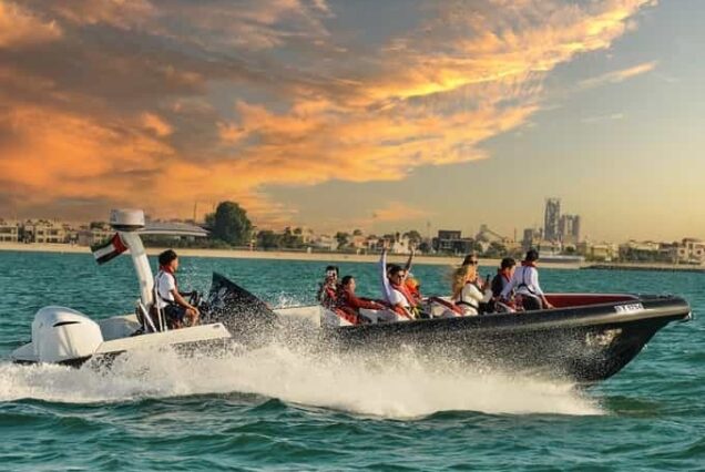 Black Boat Tours
