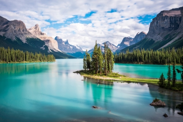 Rocky Mountaineer Train Tour Package from Dubai, UAE