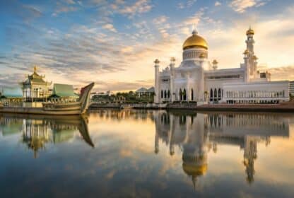 Sultan Omar Ali Saifuddien Mosque reflection for Brunei Holiday Packages from Dubai, UAE.